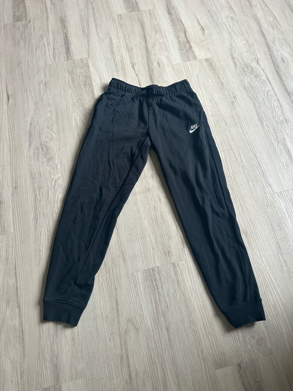 Women’s Nike sweatpants size Small